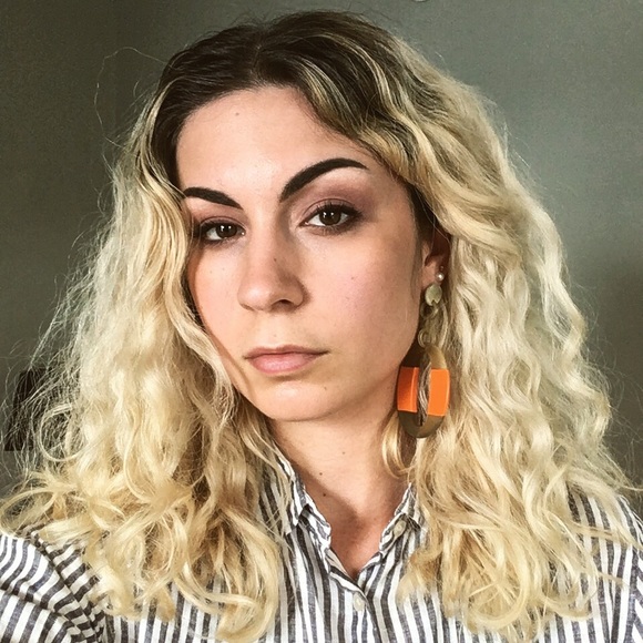 Meet your Posher, Natalie - Picture 1 of 1